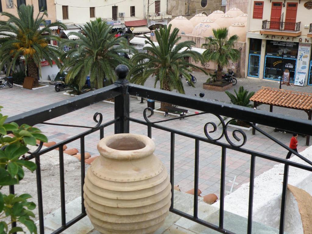 Traditional Idramon Hotel Chania  Exterior photo